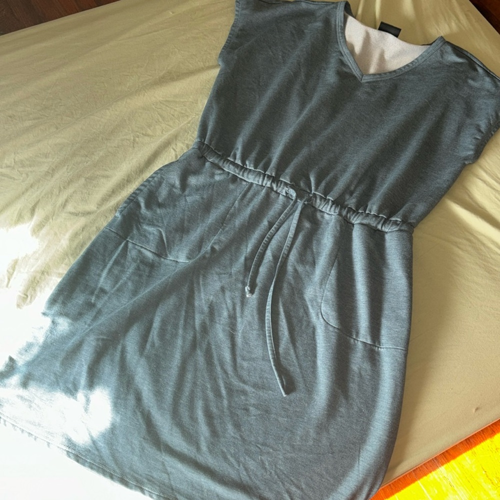 Beautiful  blue dresss
